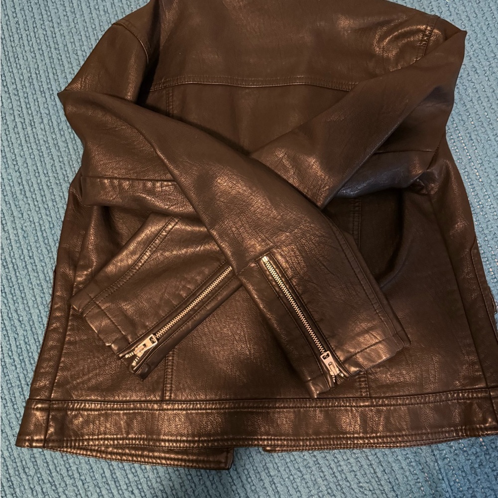 Zara and Top Shop Jackets (Leather and Suede) and banana republic black camisole - Picture 10 of 12